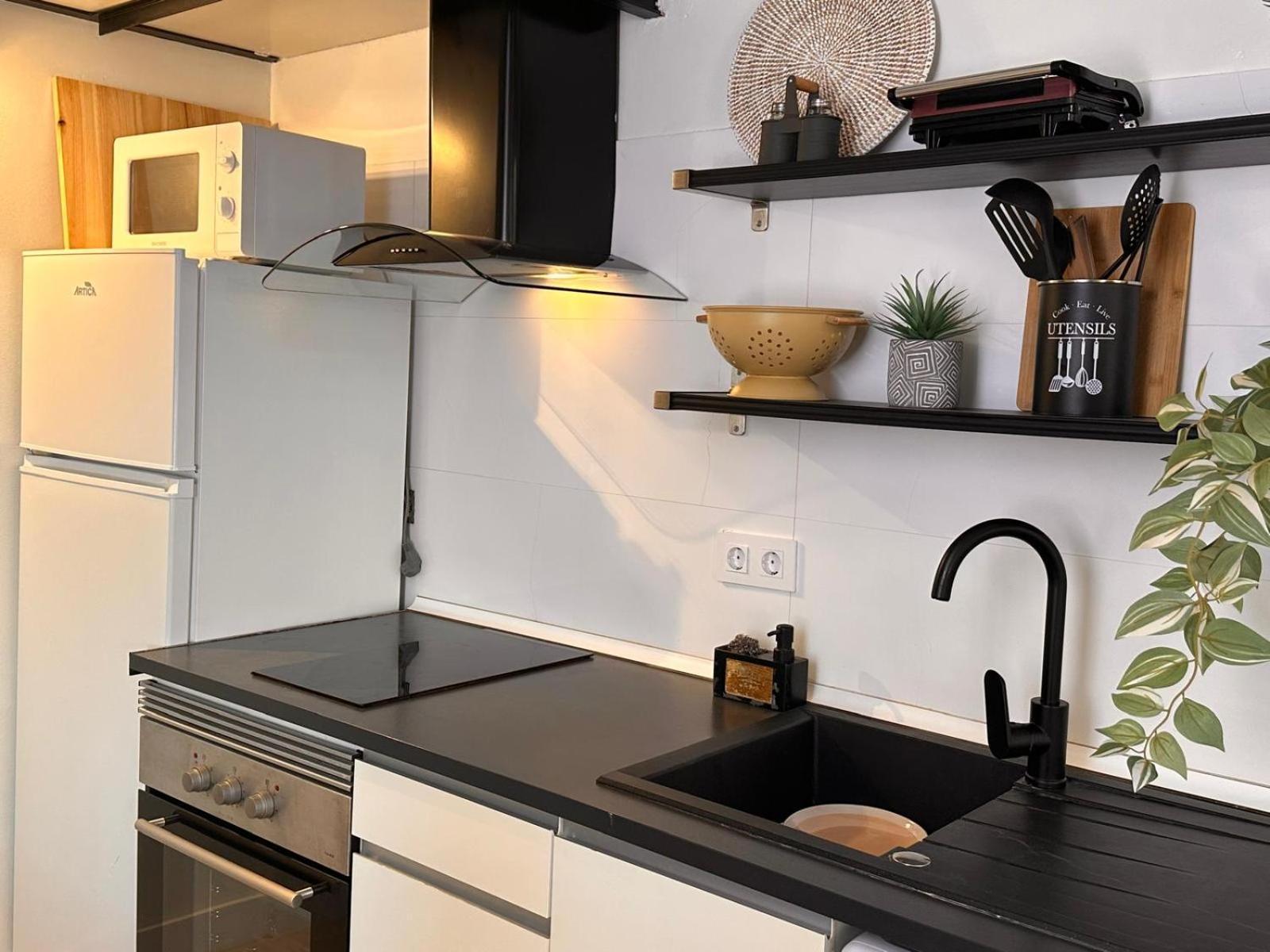 Apartment Muy Proximo Valencia *